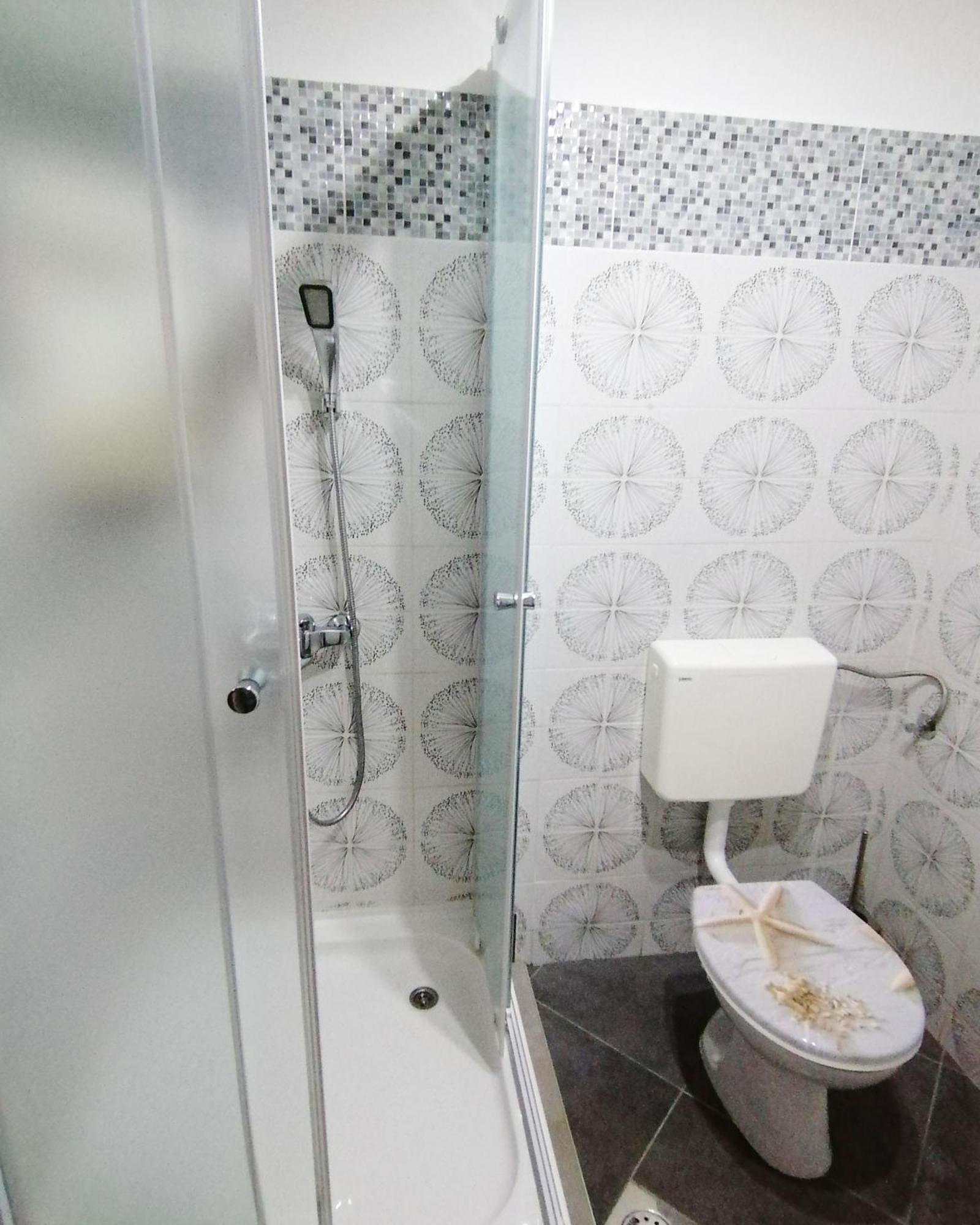 Apartmani Buljubasic Baska Voda Phòng bức ảnh
